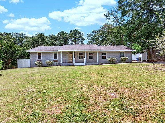 3rd image of 2946 Birchfield Dr