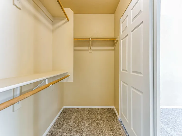 1370 W Gary Dr — Photo 12