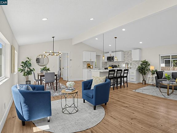 4th image of 1015 Rutledge Ave