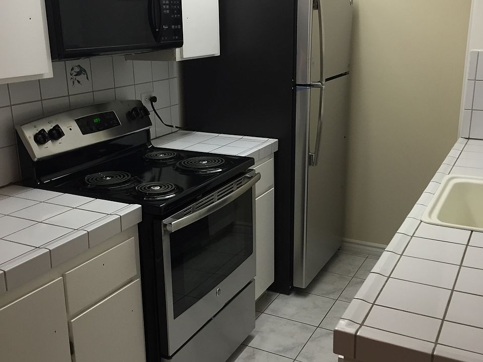 Kitchen, dishwasher, range, micro, fridge