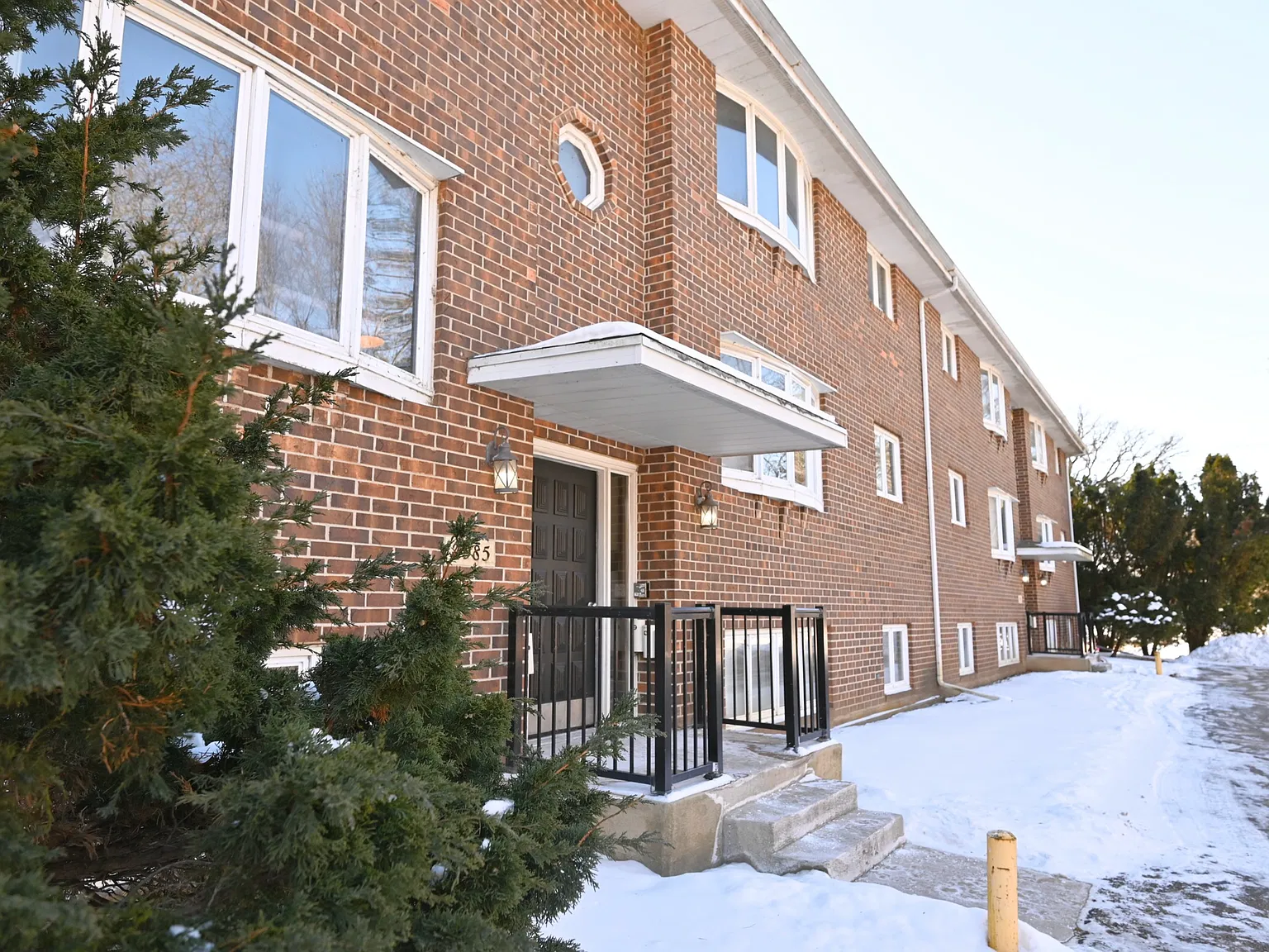 Wildwood Apartments — Photo 2