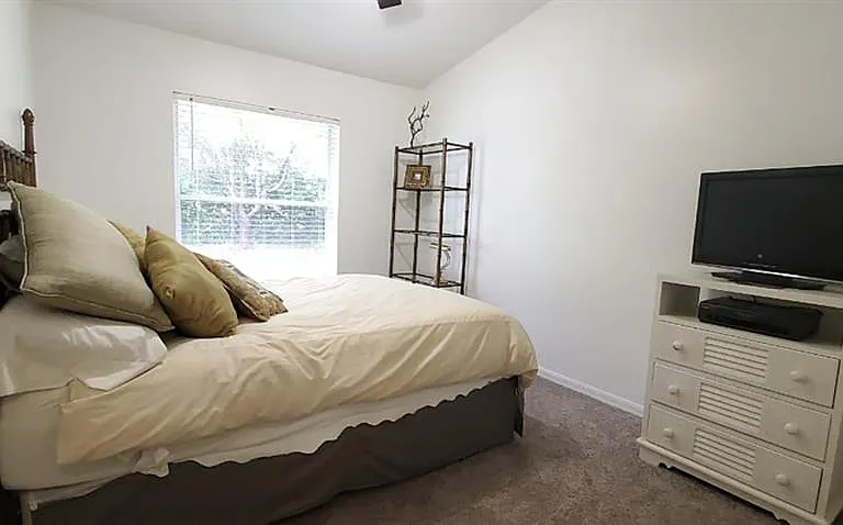 2534 N Brentwood Cir — Photo 13