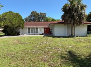 8432 Waterway Dr, Lake Clarke Shores, FL 33406