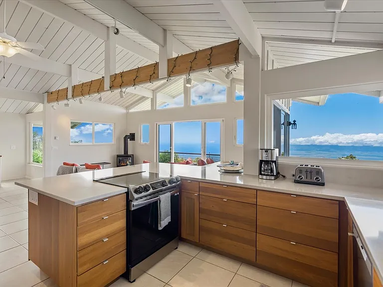 18505 Haleakala Hwy — Photo 12