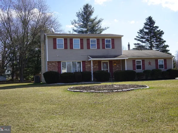 998 Pelham Dr, Hatfield, PA 19440