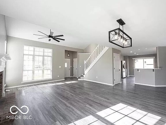 3rd image of 5448 Pine Knoll Blvd