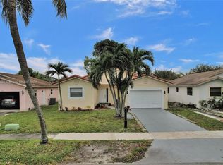 2516 Raleigh St, Hollywood, FL 33020