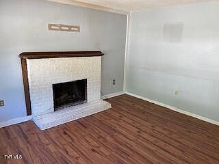 5th image of 102 Jones Cir