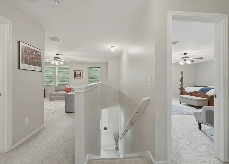 9601 Euclid Dr — Photo 32