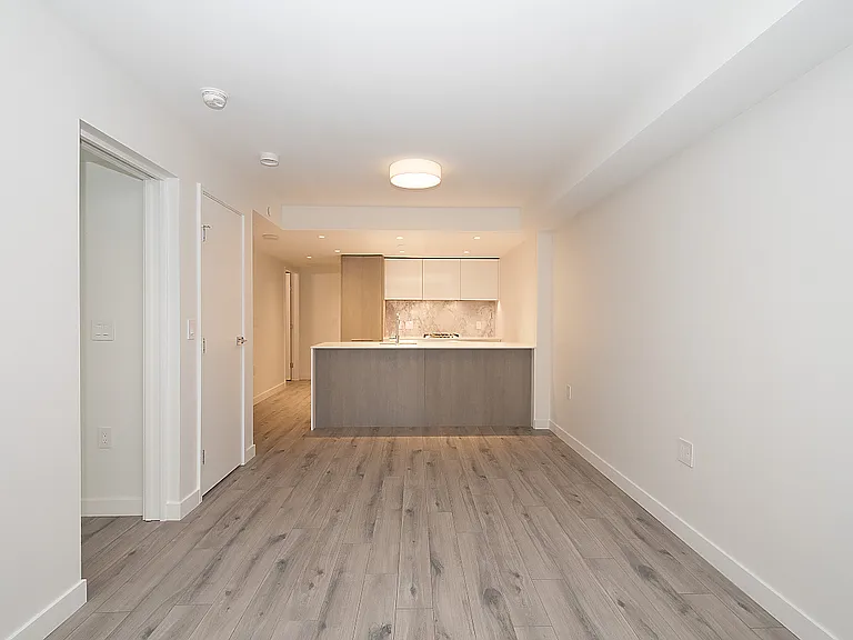 1107 Richards St #212 — Photo 4