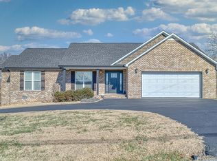 1340 Bay View Dr, Cookeville, TN 38506