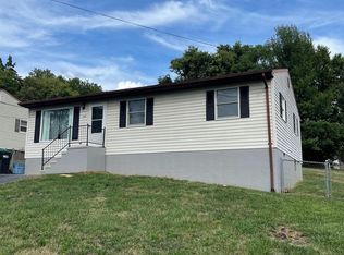 372 Walton St, Strasburg, VA 22657