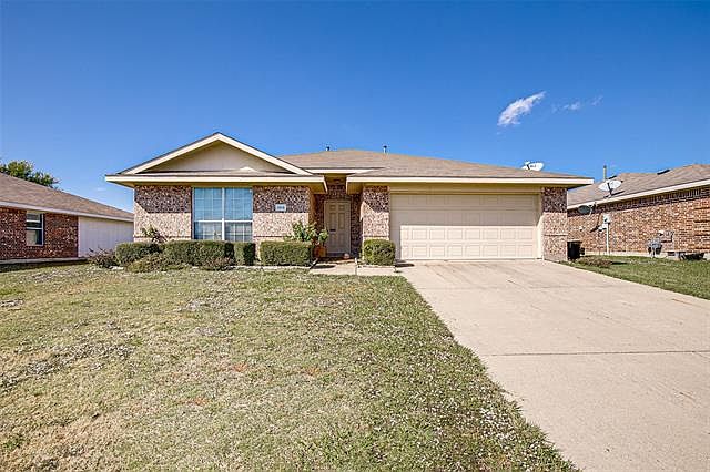 1st image of 106 Shady Creek Ln