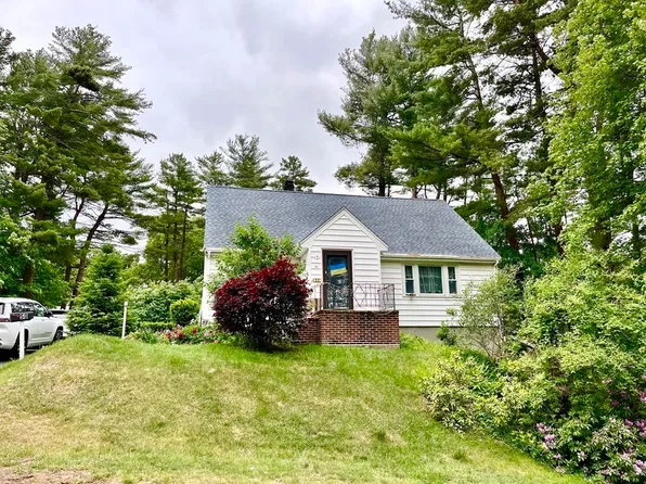 50 Soren St, Randolph, MA 02368