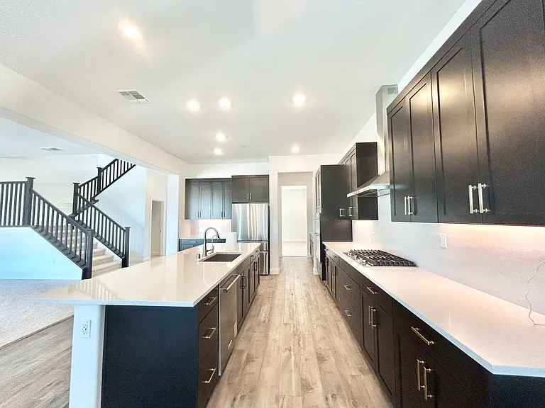 18562 Back Bay Dr — Photo 5