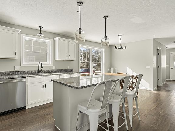 5th image of 5 Blaine Street #101