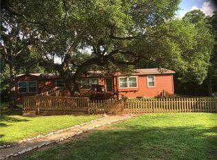 605 Loop 332, Liberty Hill, TX 78642