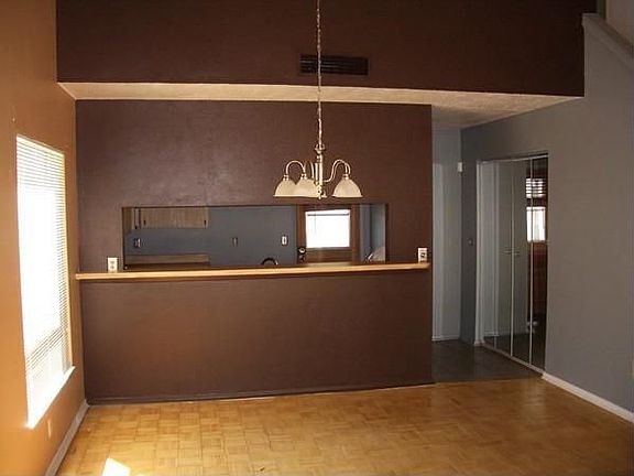 3rd image of 3412 Jamais Wood Way