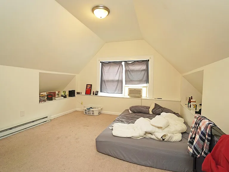 2374 Fairview Ave #2 — Photo 7