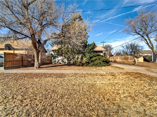 308 W 7th St, Hugoton, KS 67951