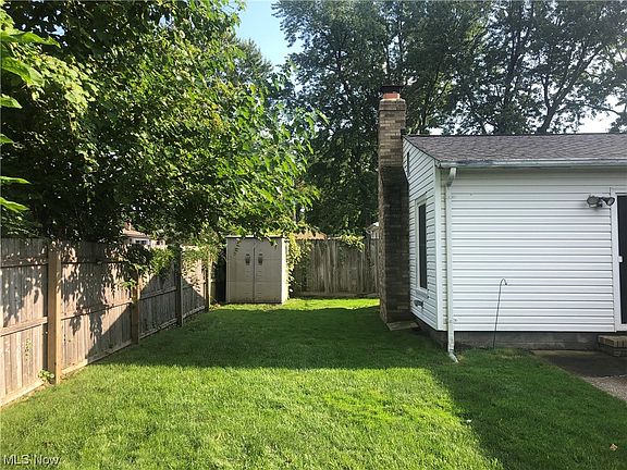 4th image of 6099 Tall Oaks Dr