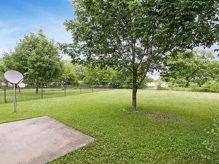 73 Primrose Ct — Photo 15