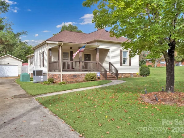410 Gaddy St, Kannapolis, NC 28081