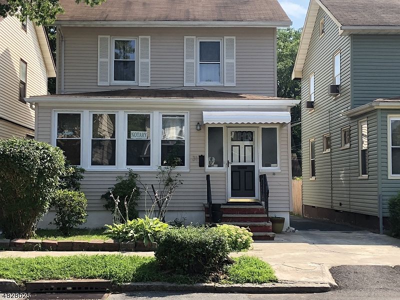 1st image of 31 Norwood Pl