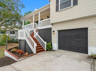 12692 Pine Way Dr, Largo, FL 33773