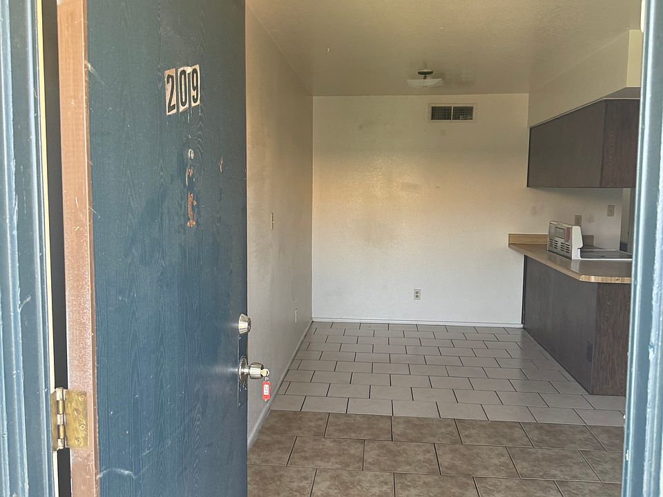 1st image of 1734 W Vogel Ave #209