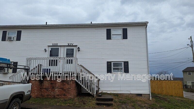 1st image of 14 James Preston Ct