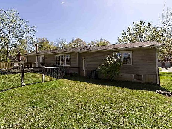 4th image of 1726 W Cape Rock Dr