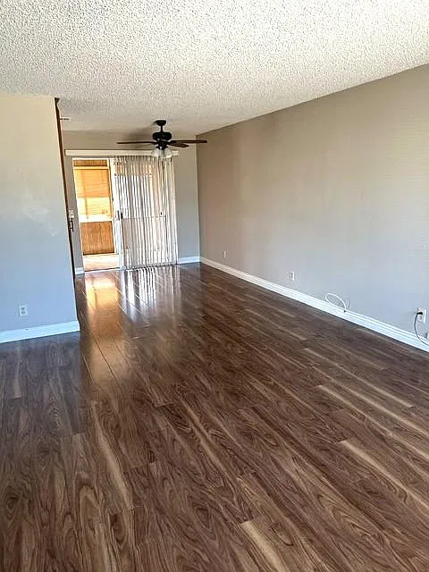 2232 El Rancho Cir — Photo 2
