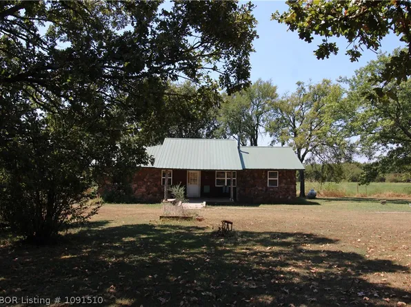 463142 E 995th Rd, Sallisaw, OK 74955