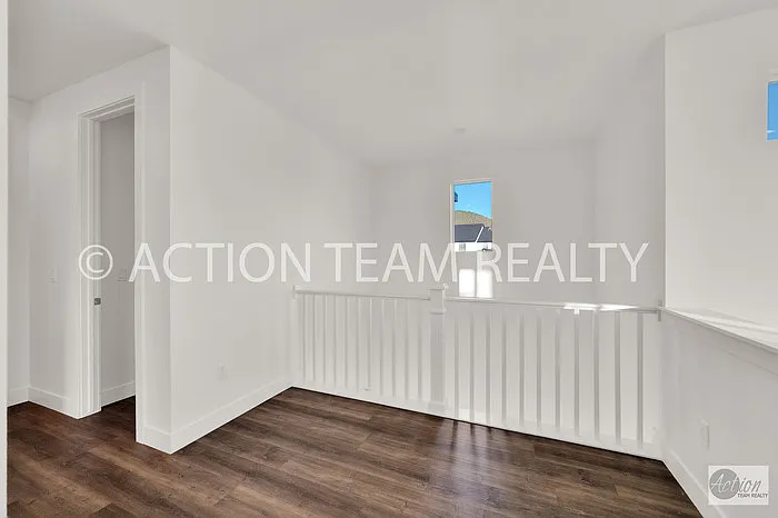 1722 W Oakridge Dr — Photo 32