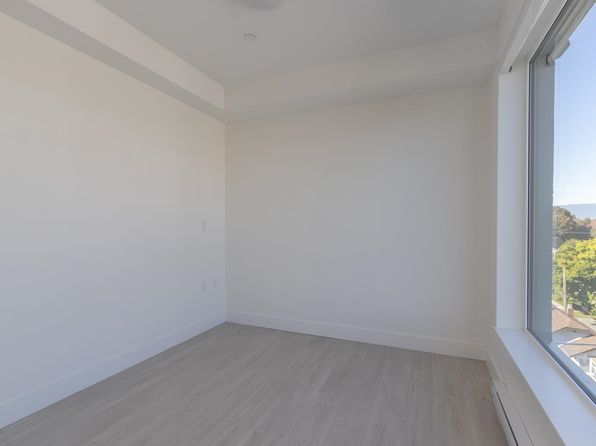 2 bedroom rental in Vancouver — photo 15