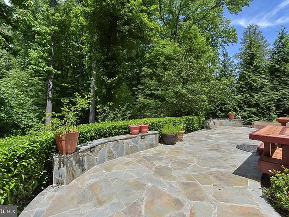 4th image of 3120 Little Creek Ln