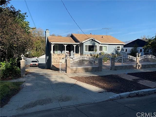 1st image of 3619 Harriman Ave