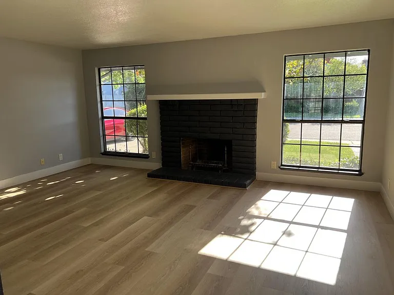 1792 Chester Dr — Photo 16