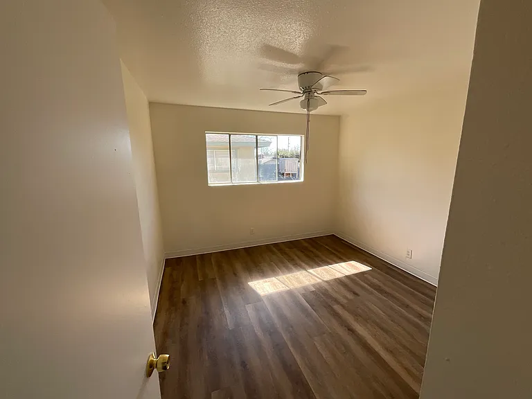 539 S Modoc St #202 — Photo 9