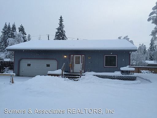 1st image of 809 Andrew St