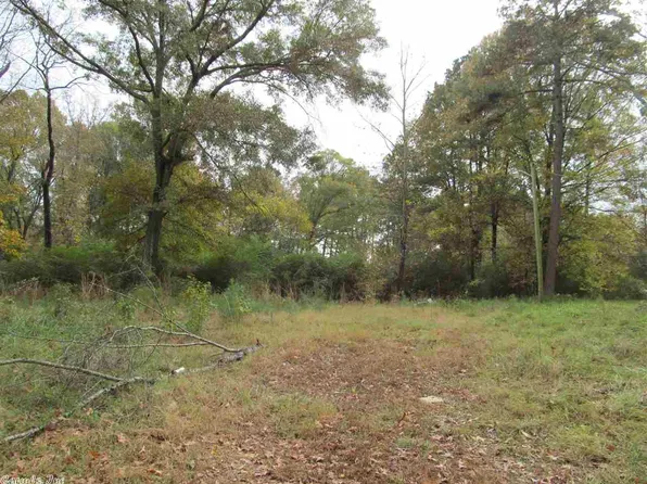 1030 E Cedar St, Warren, AR 71671