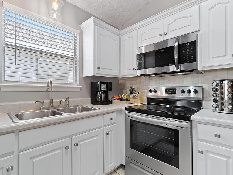 11812 Sand Dune Dr — Photo 7