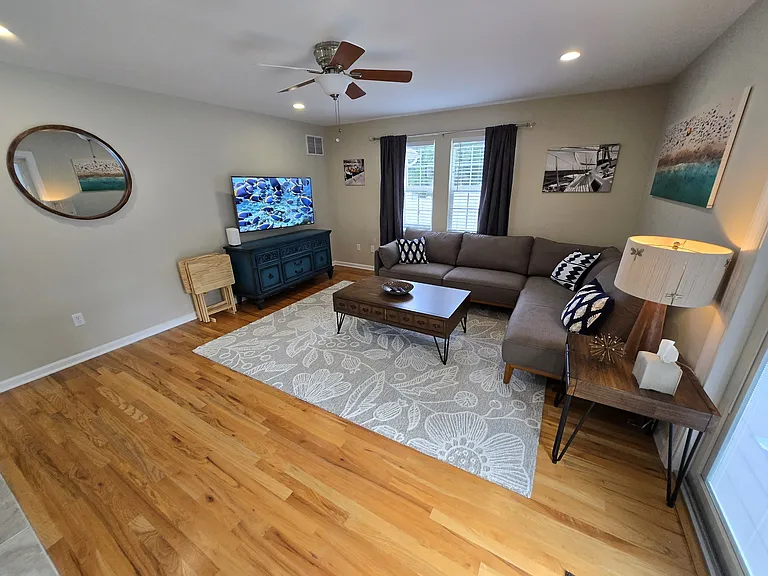 217 Alameda Ave — Photo 11
