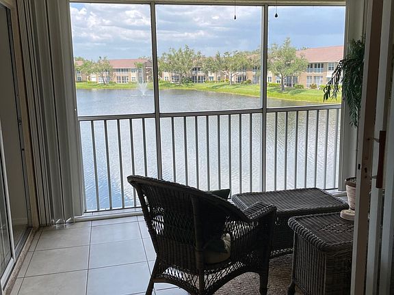3rd image of 14971 Vista View Way APT 1006