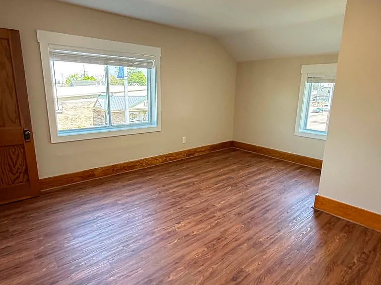 910 W Chisholm St #2 — Photo 8