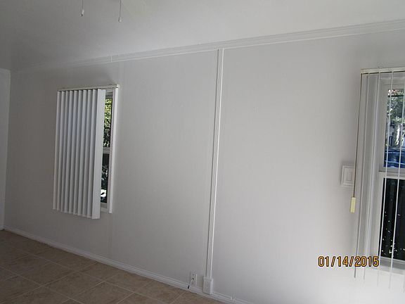 2nd image of 4764 Ingraham St