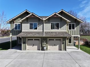 226 E Whitman Dr, College Place, WA 99324