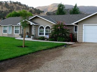 5741 Elwood Rd, Sanger, CA 93657