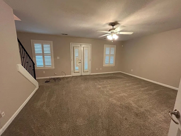 1390 Island Town Dr — Photo 17